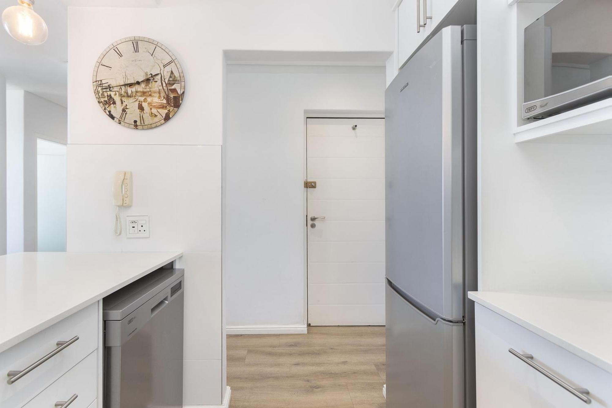 Portico 704 Apartment *