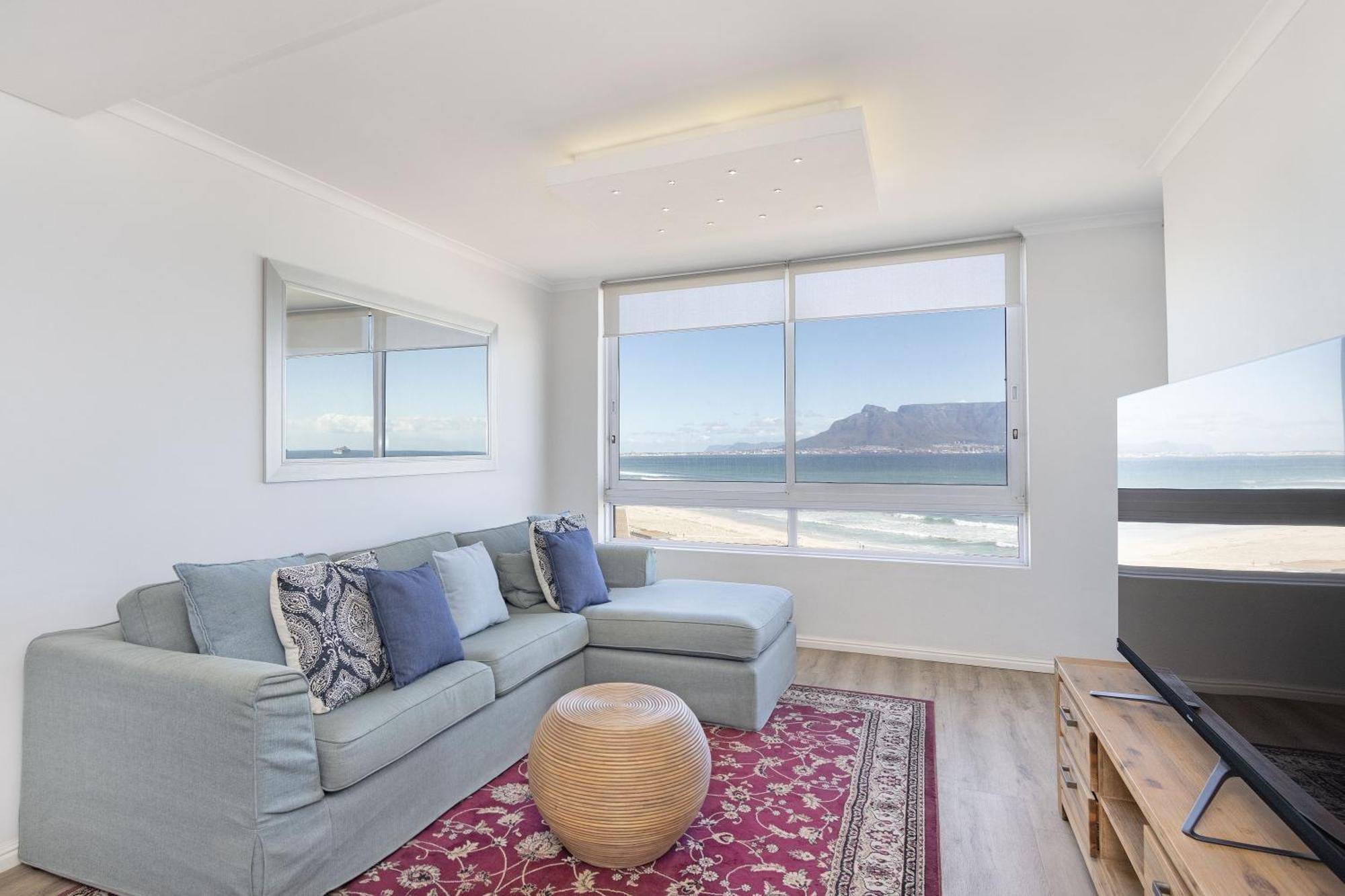 Portico 704 Bloubergstrand
